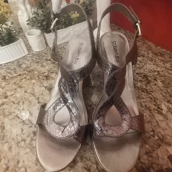 St John's Silver Sandals Size 7.5 - Picture 4 of 4
